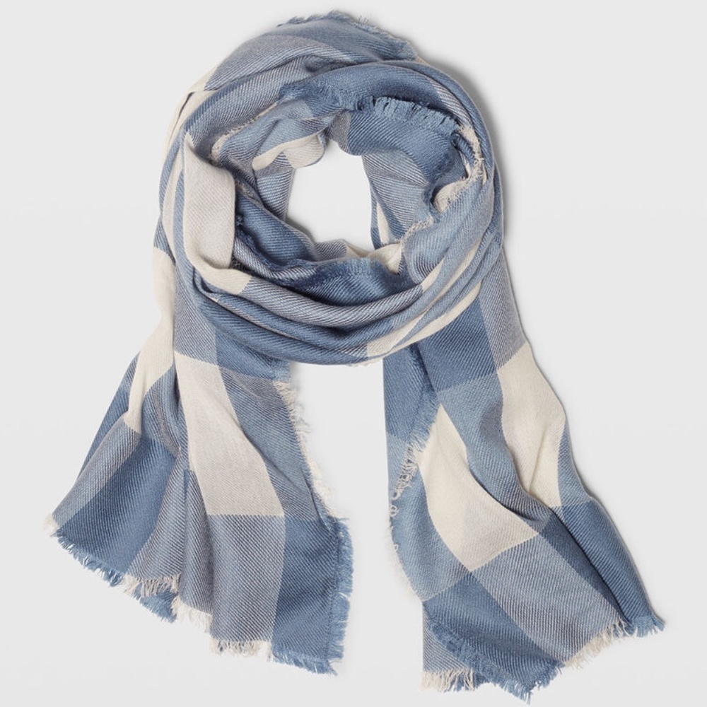 Club Monaco Oversize Gingham Scarf - New With Tags - NEVER WORN - Blue